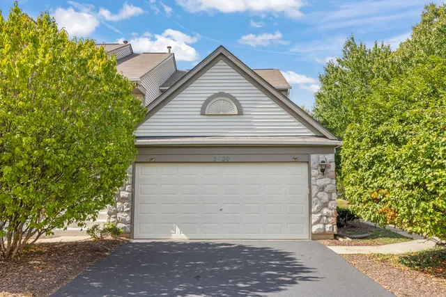 $289,900 | 3220 Bromley Lane, Aurora, IL 60502