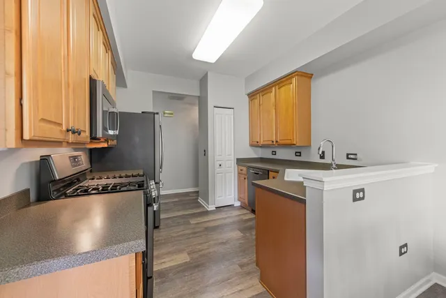 $289,900 | 3220 Bromley Lane, Aurora, IL 60502