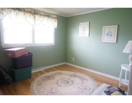 48 Robin Hood Road Marlborough, MA 01752 - Photo 13 of 40 Gallery Image 13