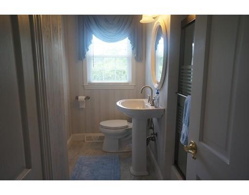 48 Robin Hood Road Marlborough, MA 01752 - Photo 14 of 40 Gallery Image 14