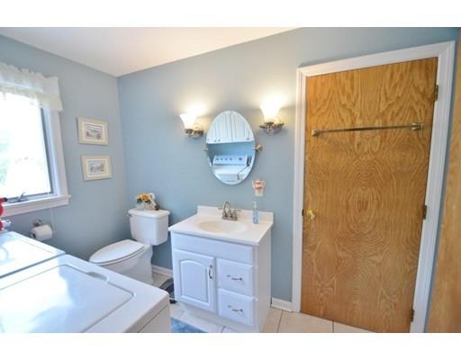 48 Robin Hood Road Marlborough, MA 01752 - Photo 31 of 40 Gallery Image 31