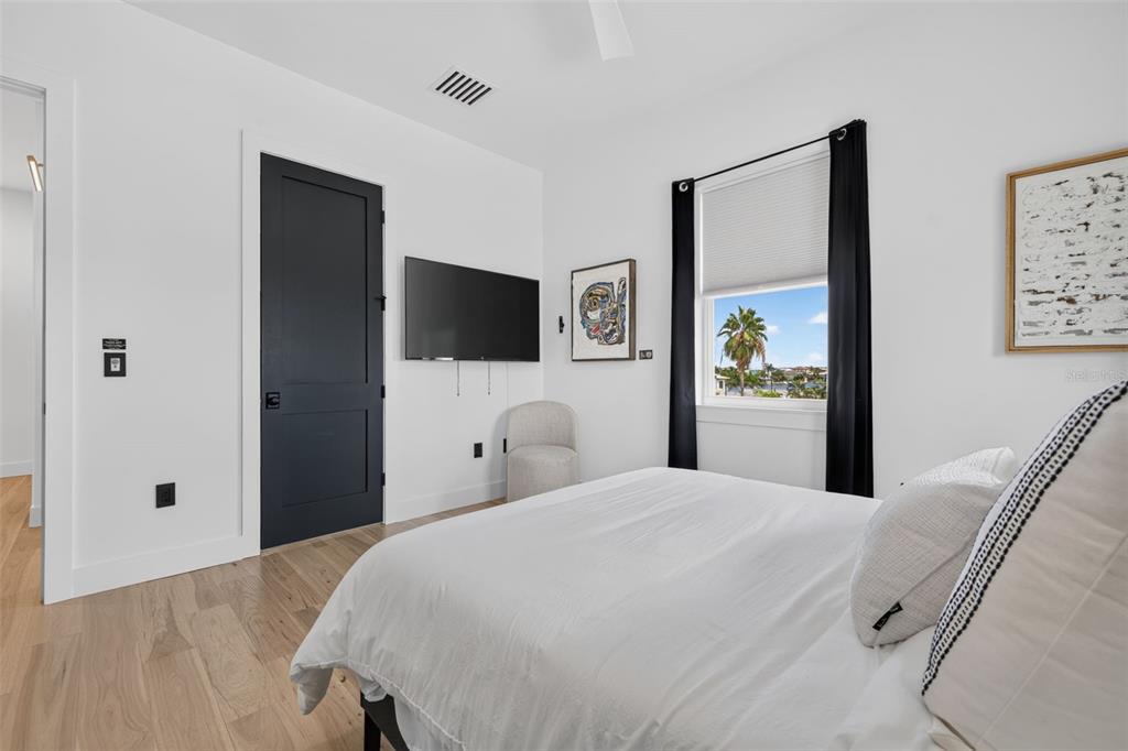 16210 3rd Street East Redington Beach, FL 33708 - Photo 41 of 74 Gallery Image 41