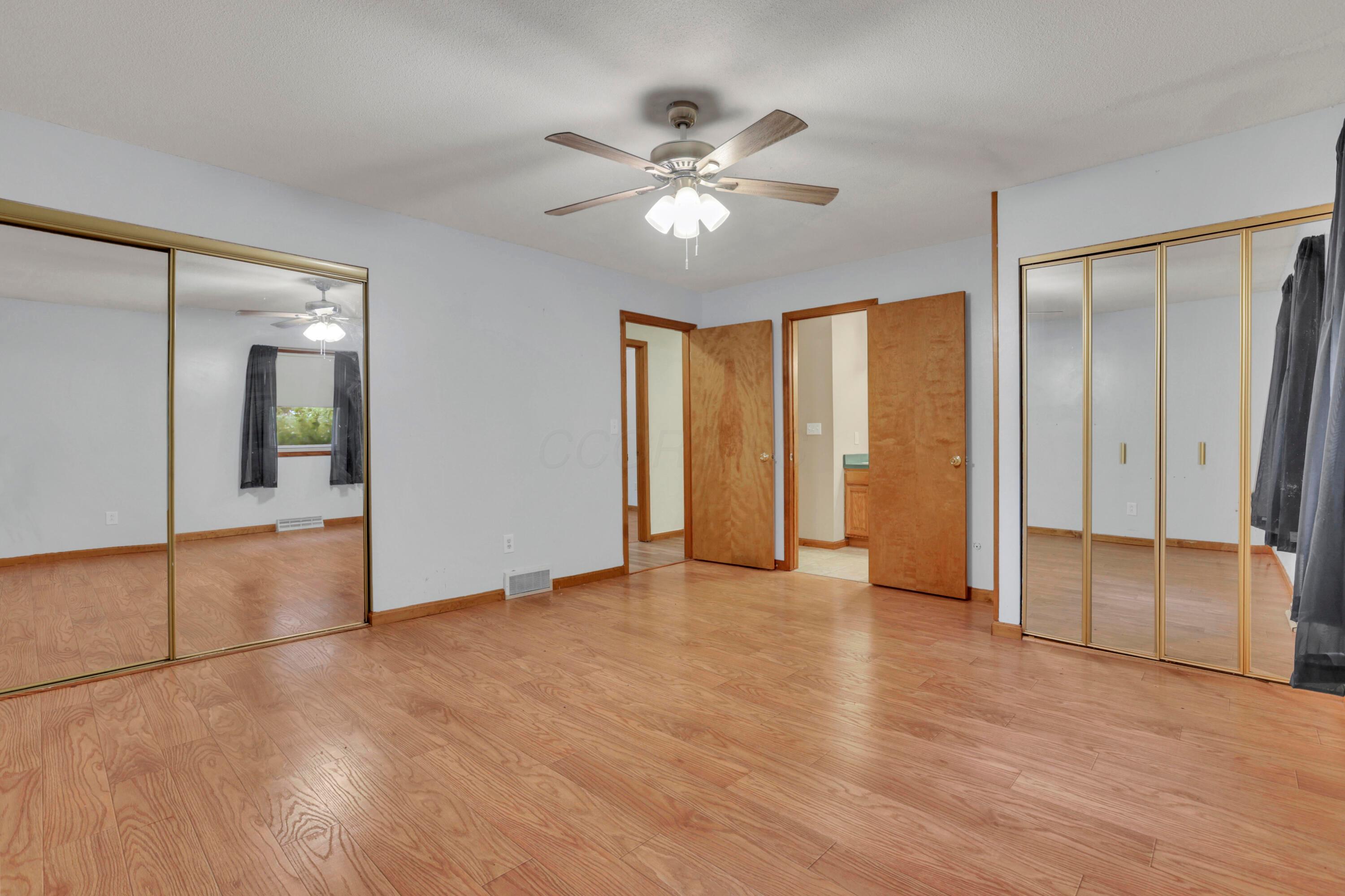 885 Hickory Road Heath, OH 43056 - Photo 25 of 42 10-print-4E7A9306