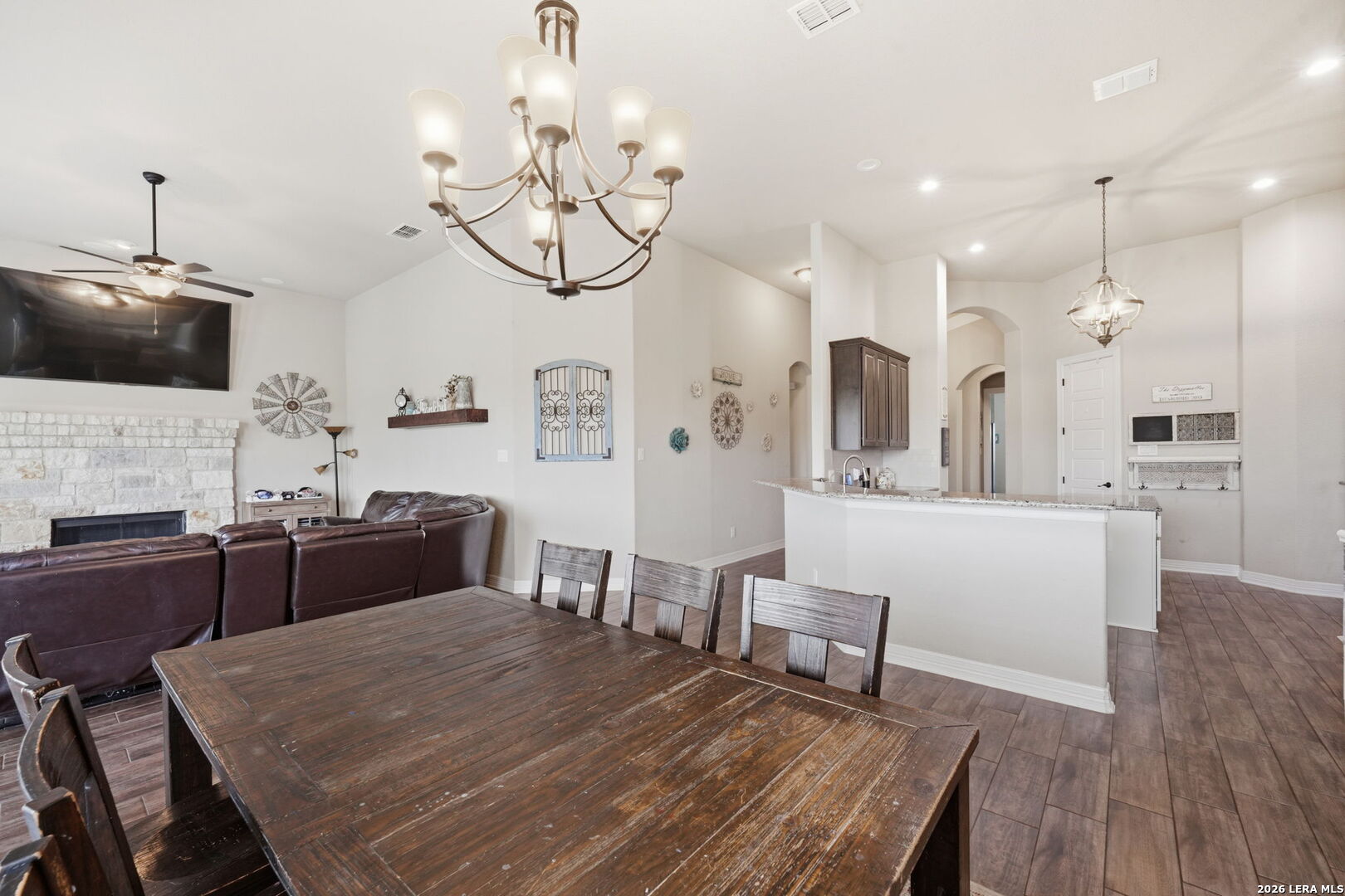 30603 Setterfeld Circle Fair Oaks Ranch, TX 78015 - Photo 15 of 39