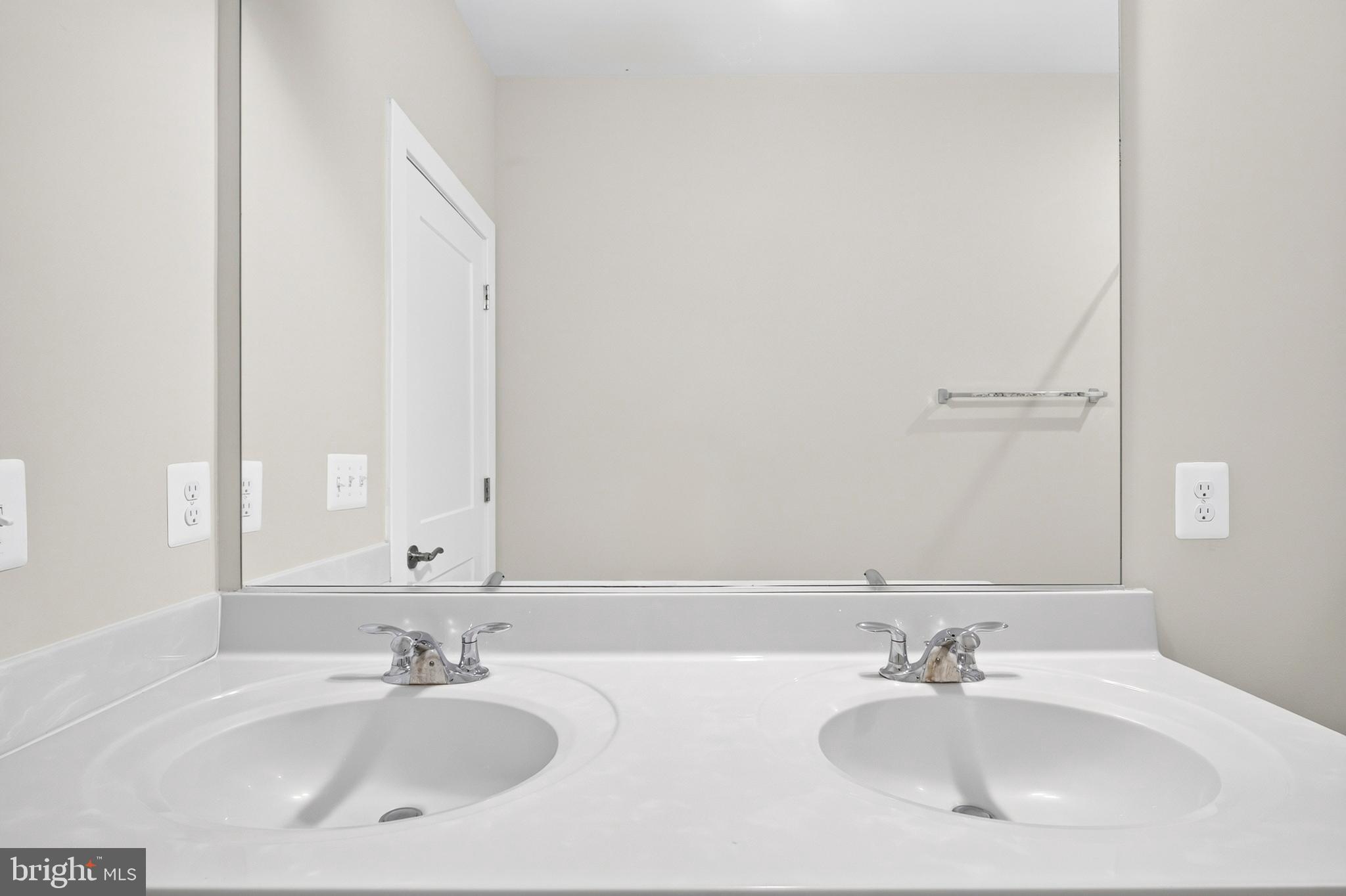 4053 Legato Road, Unit 80 Fairfax, VA 22033 - Photo 38 of 47
