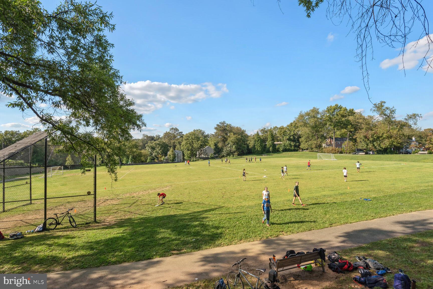 104 St Lawrence Drive Silver Spring, MD 20901 - Photo 30 of 34