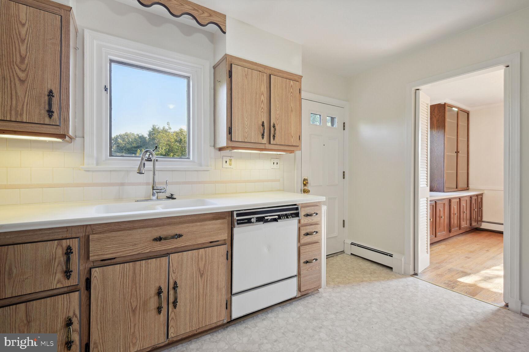 104 St Lawrence Drive Silver Spring, MD 20901 - Photo 9 of 34