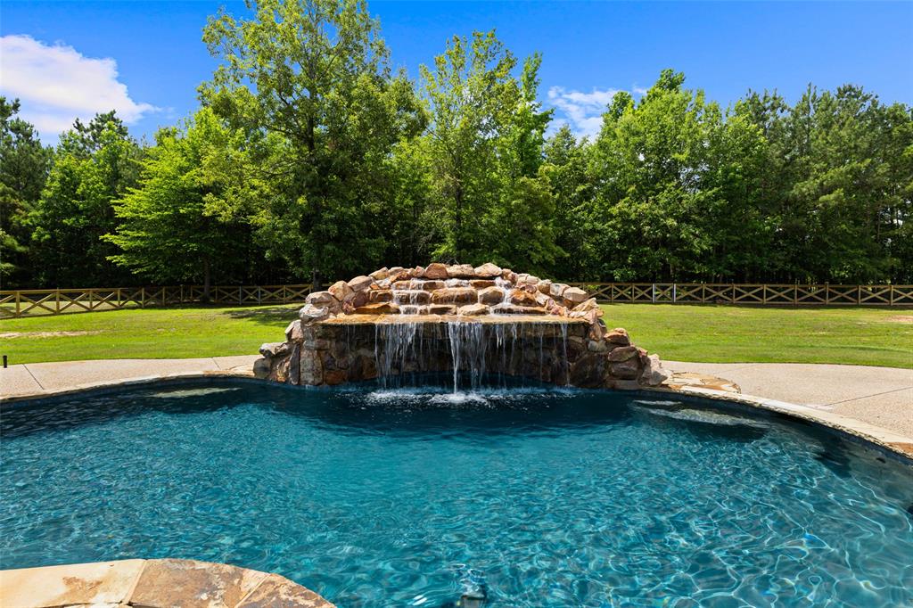 145 Deerfield Road North Longview, TX 75605 - Photo 35 of 40 Gallery Image 35