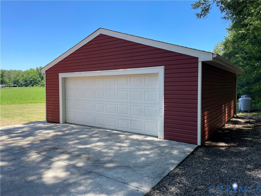 8261 Yahley Mill Road Henrico, VA 23231 - Photo 46 of 55