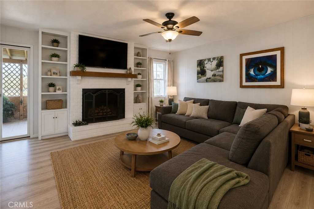 33441 Windmill Road Wildomar, CA 92595 - Photo 8 of 41 Staged Family Room