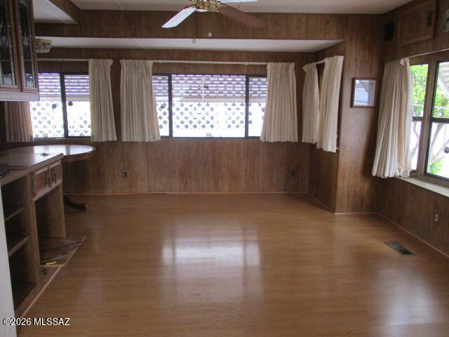 3100 South Kinney Road, Unit 193 Tucson, AZ 85713 - Photo 16 of 35 an empty room with windows