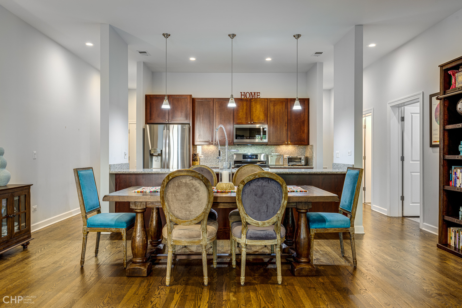 4603 North Racine Avenue, Unit 201 Chicago, IL 60640 - Photo 7 of 33 a dining room with furniture and wooden floor