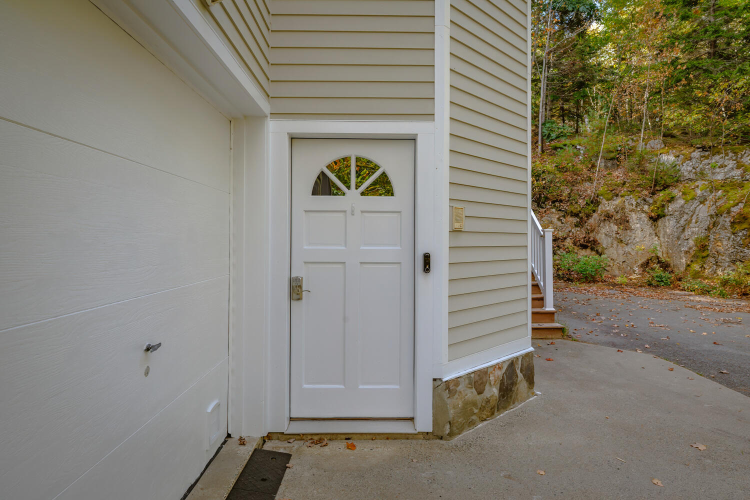 134 Sand Point Road, Unit 1 Bar Harbor, ME 04609 - Photo 48 of 51 Exterior entry