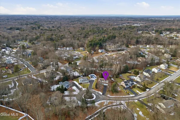 $647,777 | 12 Patriot Circle, Clifton Park, NY 12065