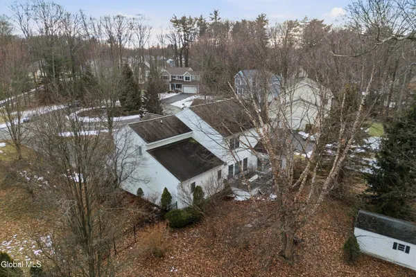 $647,777 | 12 Patriot Circle, Clifton Park, NY 12065