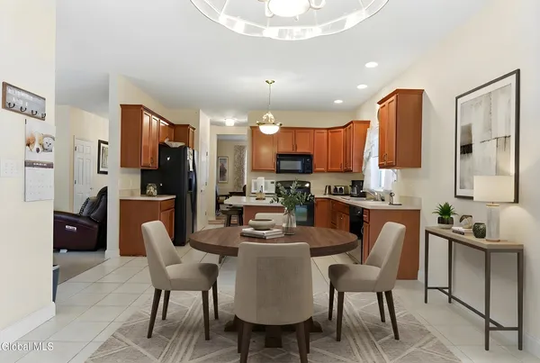 $647,777 | 12 Patriot Circle, Clifton Park, NY 12065