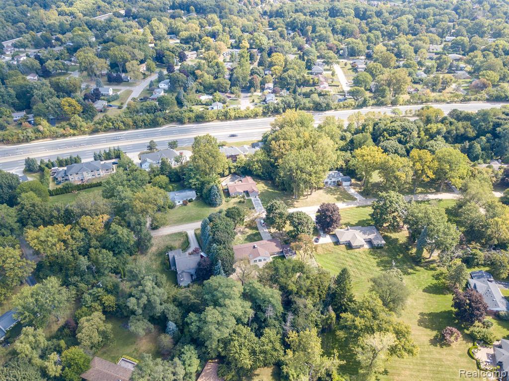 2800 Acorn Road Bloomfield Hills, MI 48302 - Photo 24 of 25 Gallery Image 24