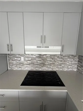 $2,400 | 1820 West 53rd Street, Unit 201, Hialeah, FL 33012