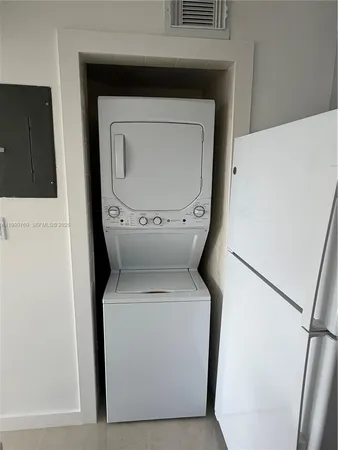 $2,400 | 1820 West 53rd Street, Unit 201, Hialeah, FL 33012