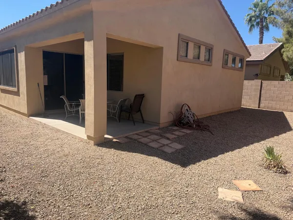 $2,400 | 1864 West Olive Way, Chandler, AZ 85248