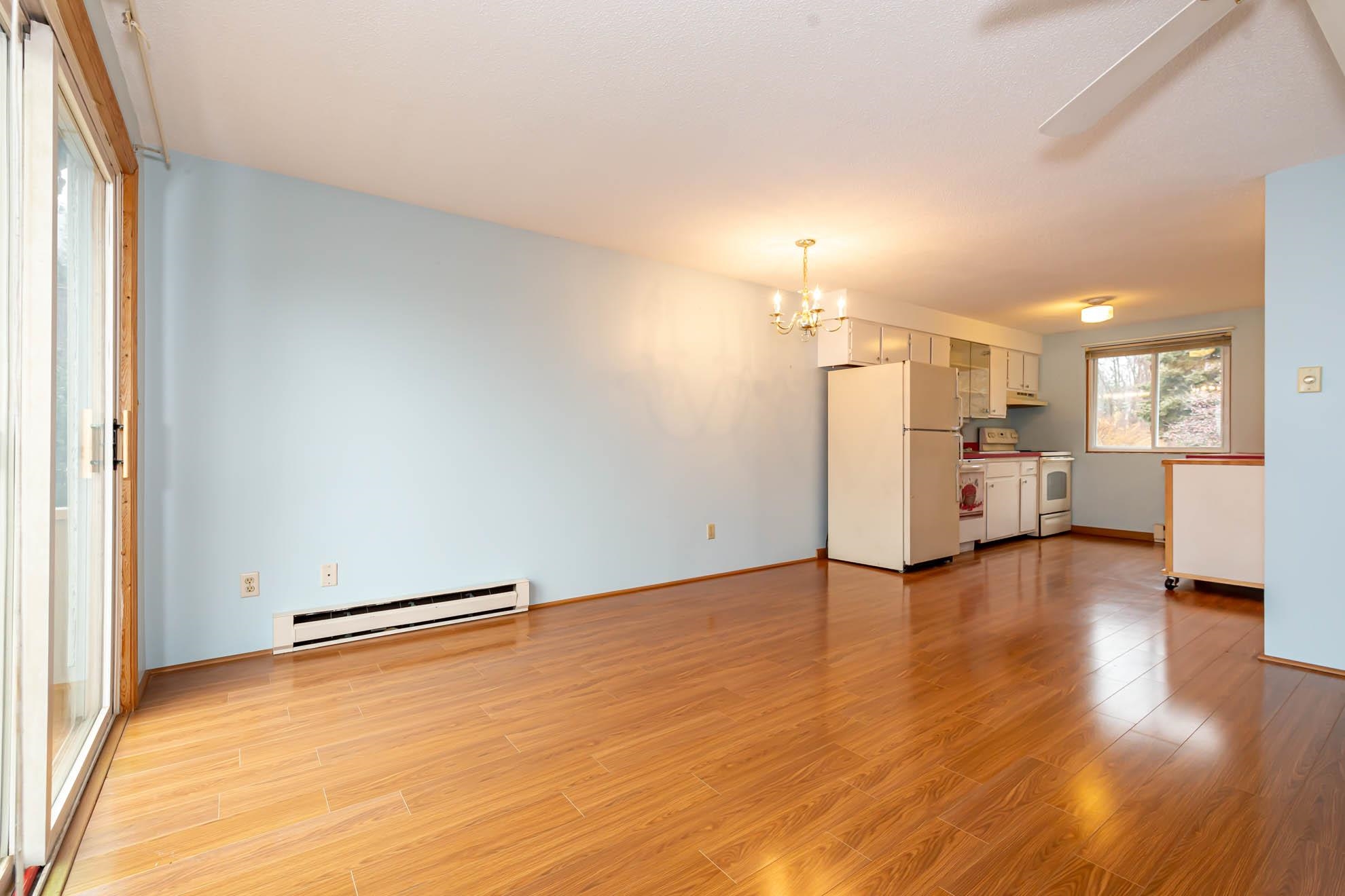 901 Mammoth Road, Unit 1 Manchester, NH 03104 - Photo 5 of 18