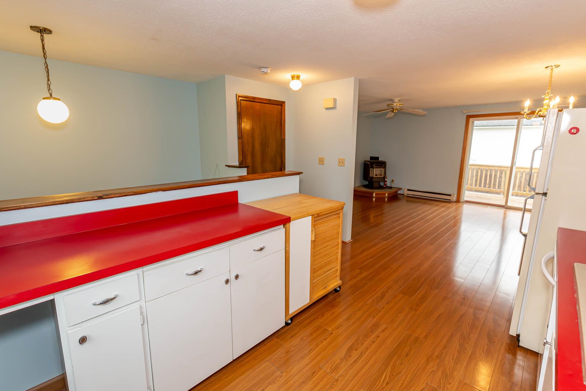 901 Mammoth Road, Unit 1 Manchester, NH 03104 - Photo 7 of 18