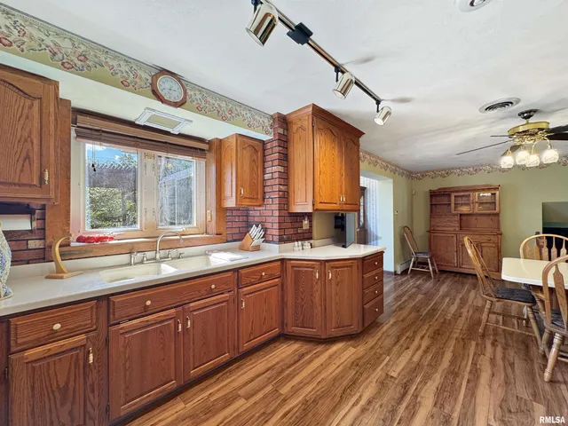 $295,000 | 7 Marlee Drive, Canton, IL 61520