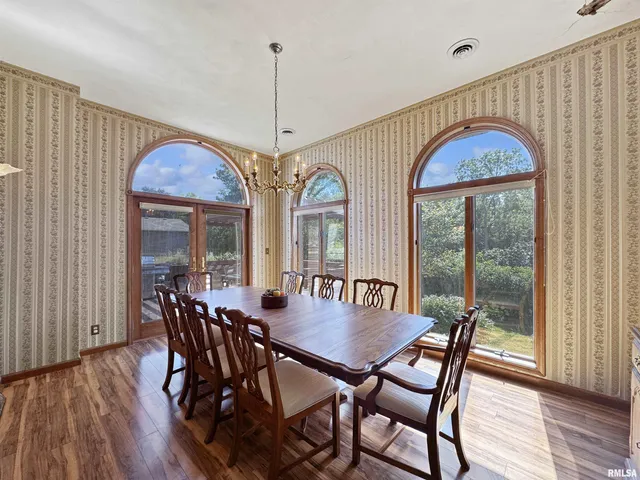 $295,000 | 7 Marlee Drive, Canton, IL 61520