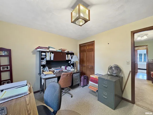 $295,000 | 7 Marlee Drive, Canton, IL 61520