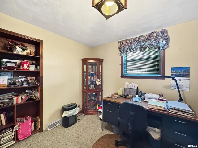 $295,000 | 7 Marlee Drive, Canton, IL 61520