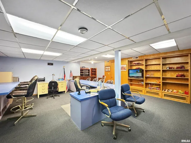 $295,000 | 7 Marlee Drive, Canton, IL 61520