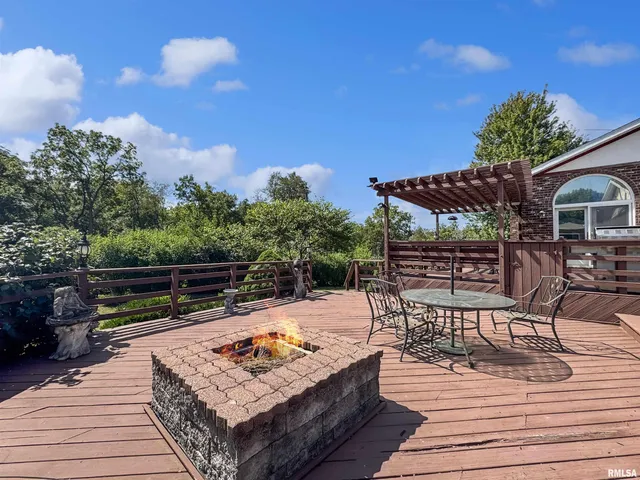 $295,000 | 7 Marlee Drive, Canton, IL 61520