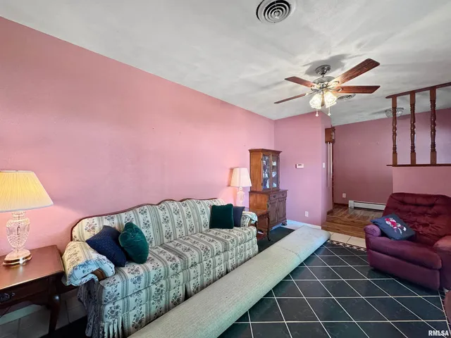 $295,000 | 7 Marlee Drive, Canton, IL 61520