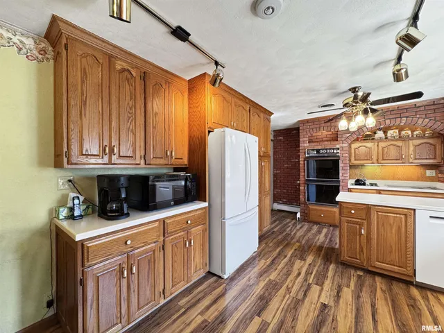 $295,000 | 7 Marlee Drive, Canton, IL 61520