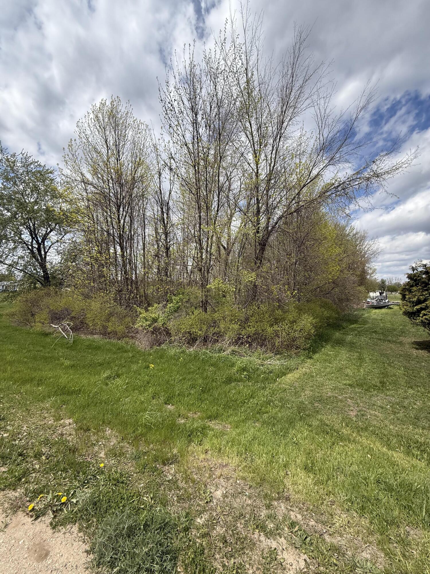 8235 East Sidney Road Crystal, MI 48818 - Photo 2 of 14 beyc6a04cb34b30d0
