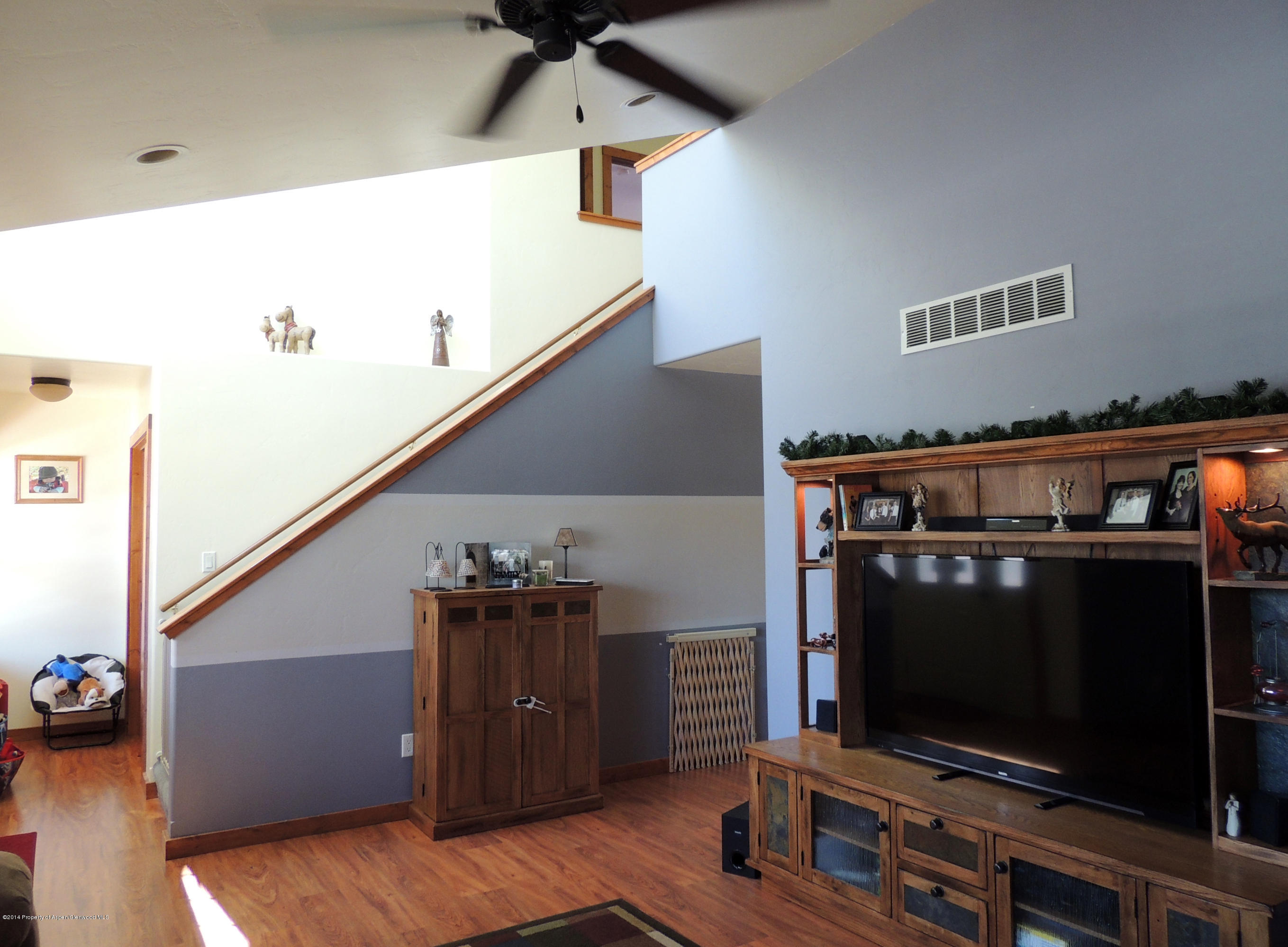762 East 18th Street Rifle, CO 81650 - Photo 7 of 39 Living Room