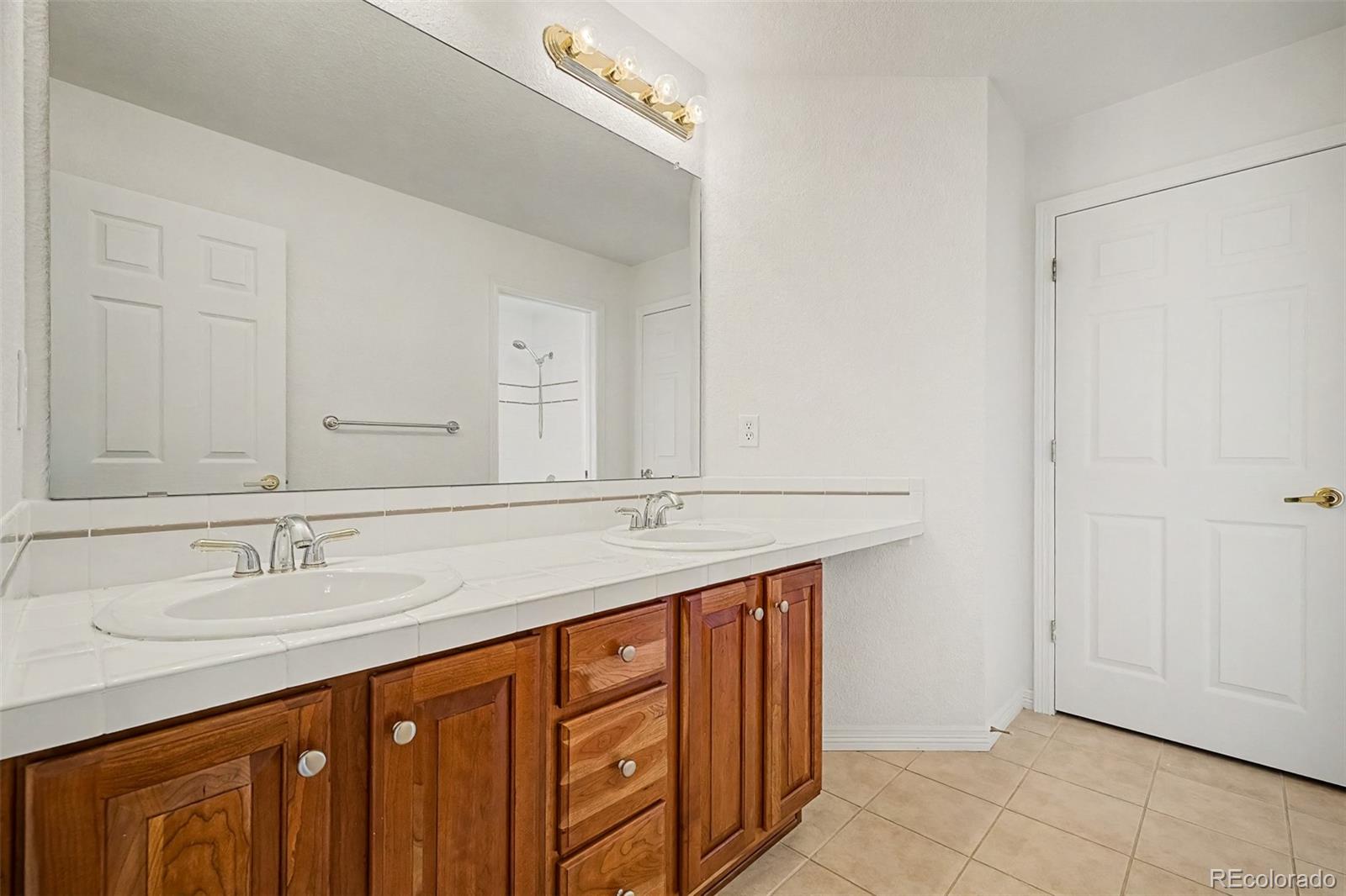 760 Ridgemont Circle Highlands Ranch, CO 80126 - Photo 31 of 40