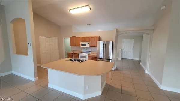 $2,150 | 1225 Northwest 26th Place, Cape Coral, FL 33993