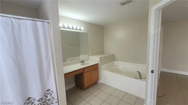 $2,150 | 1225 Northwest 26th Place, Cape Coral, FL 33993