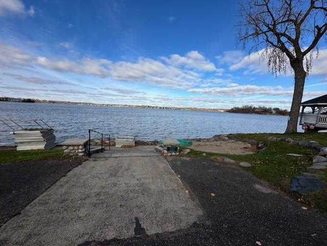 2765 West Road Wayzata, MN 55391 - Photo 18 of 23