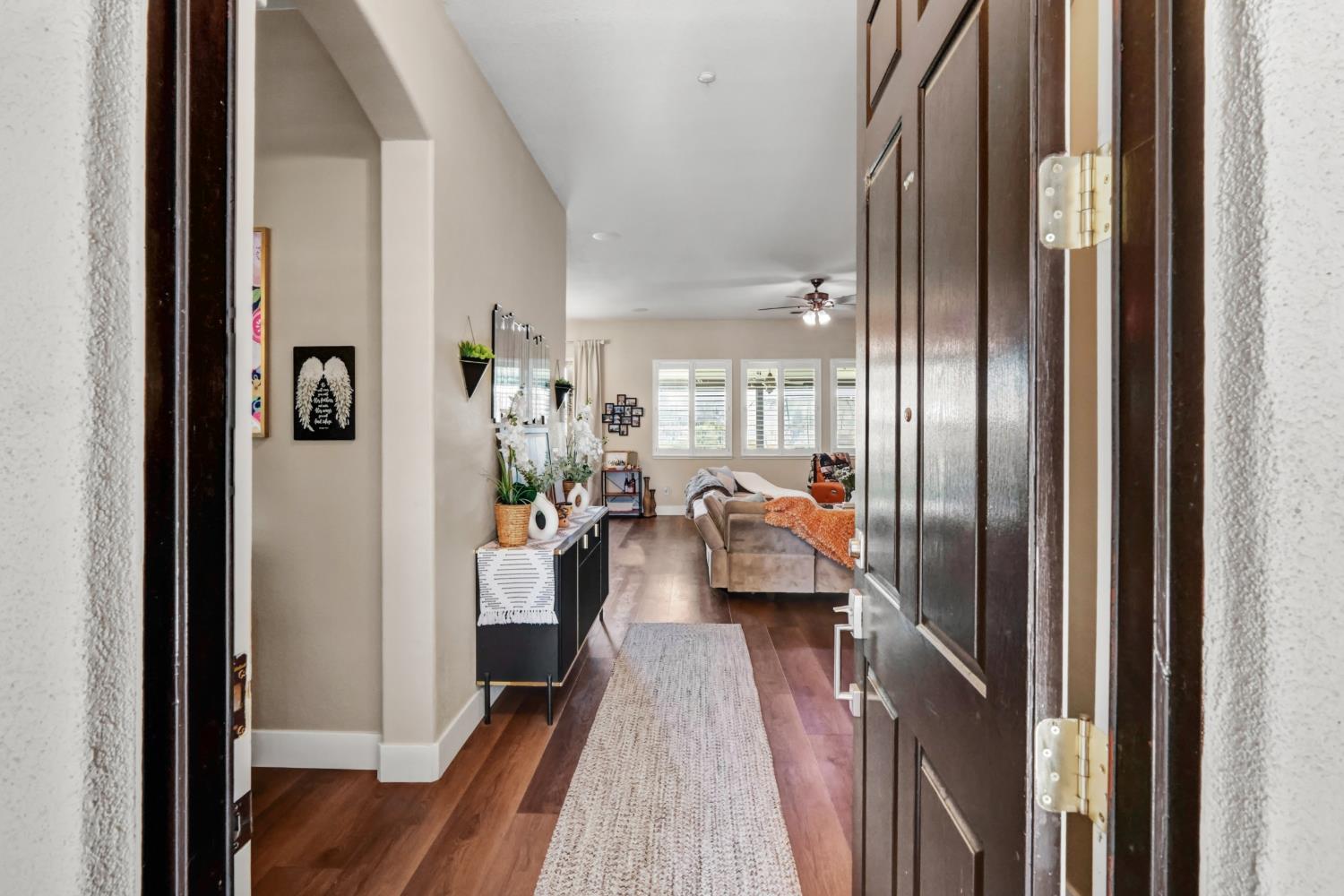 9595 Stablegate Road Wilton, CA 95693 - Photo 7 of 63 Gallery Image 7