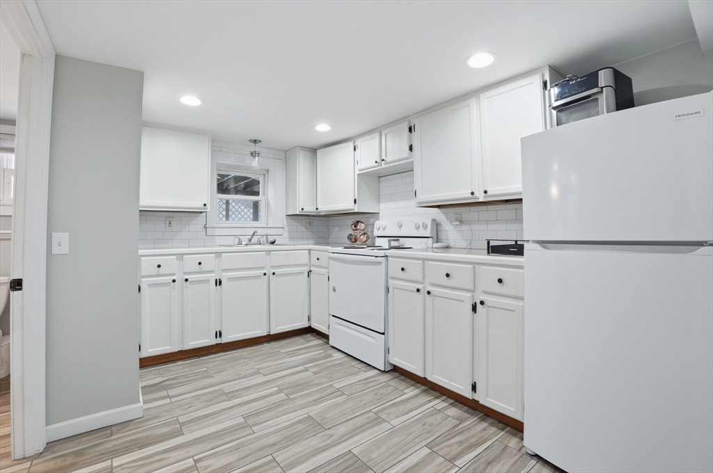 48 Bellevue Street Fairhaven, MA 02719 - Photo 15 of 22