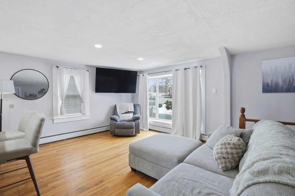 48 Bellevue Street Fairhaven, MA 02719 - Photo 4 of 22