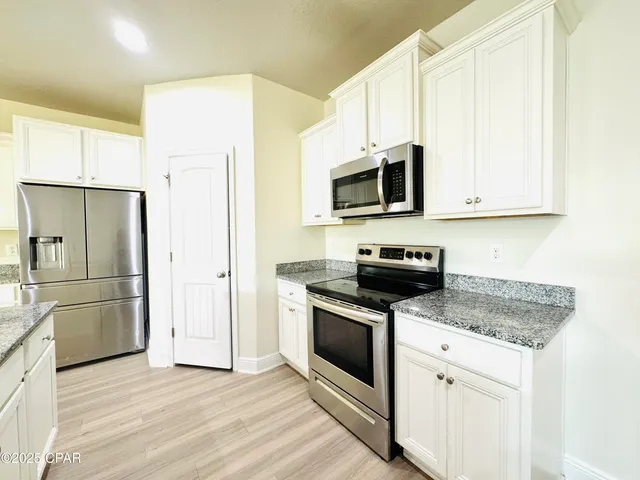 $3,000 | Undisclosed Address, Panama City Beach, FL 32407