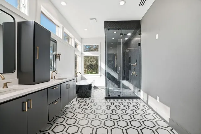 $6,499 | 2700 Marina Shores Drive, Spicewood, TX 78669