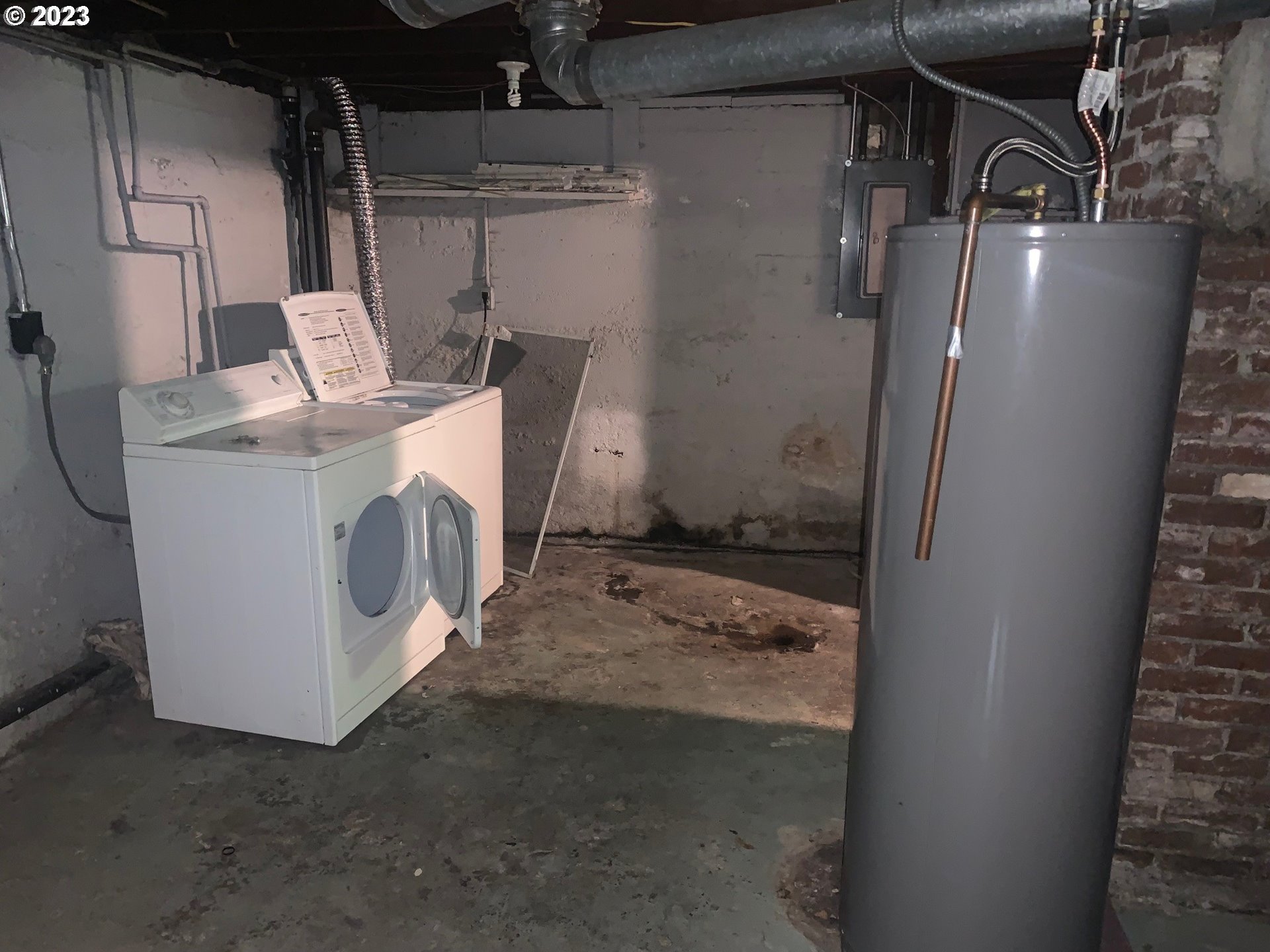 4005 Northeast 70th Avenue Portland, OR 97213 - Photo 23 of 27 a utility room with dryer and washer