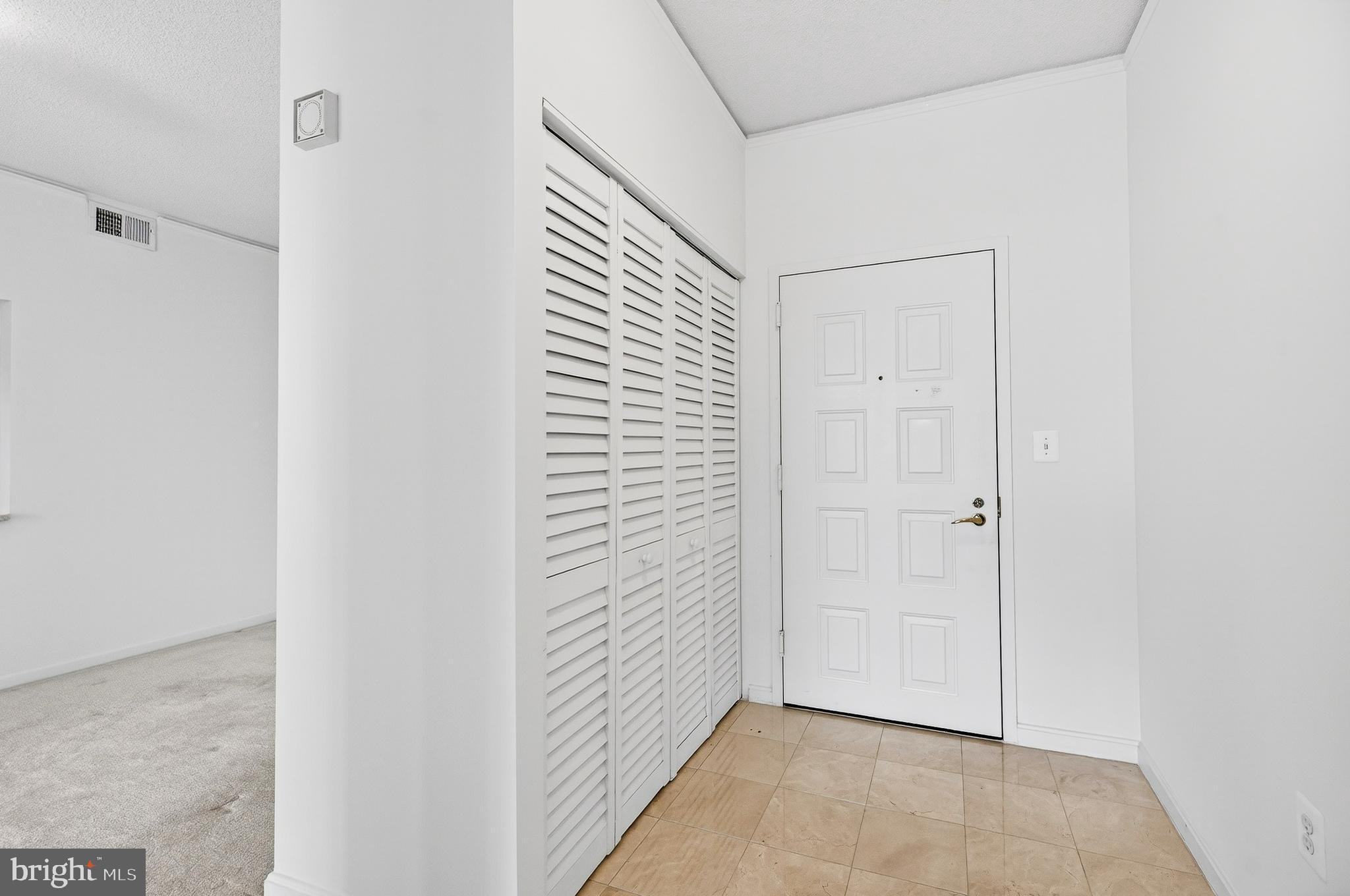 19355 Cypress Ridge Terrace, Unit 1122 Leesburg, VA 20176 - Photo 8 of 71