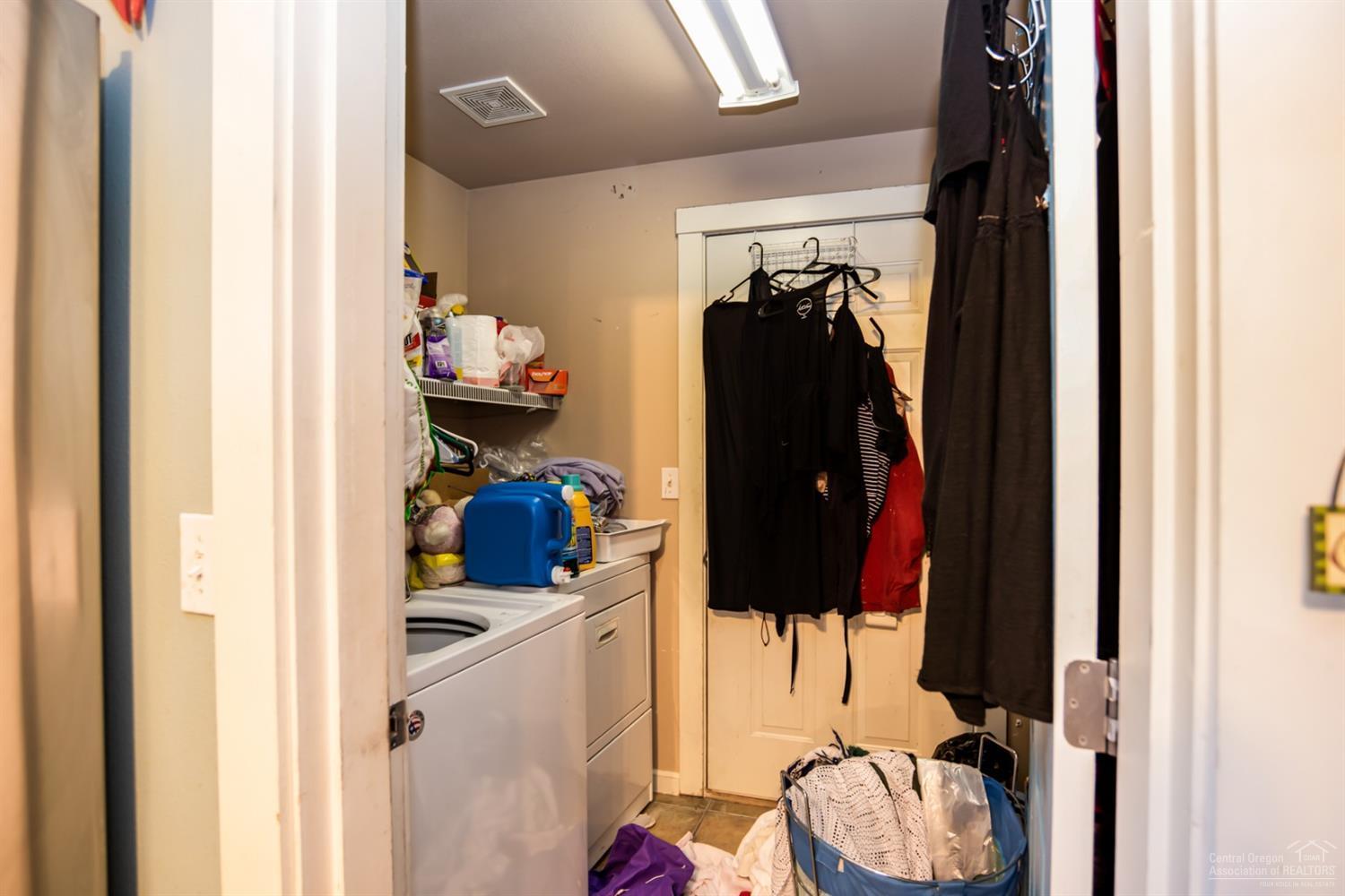 719 Northeast Tierra Road Bend, OR 97701 - Photo 10 of 14 Additional Photo