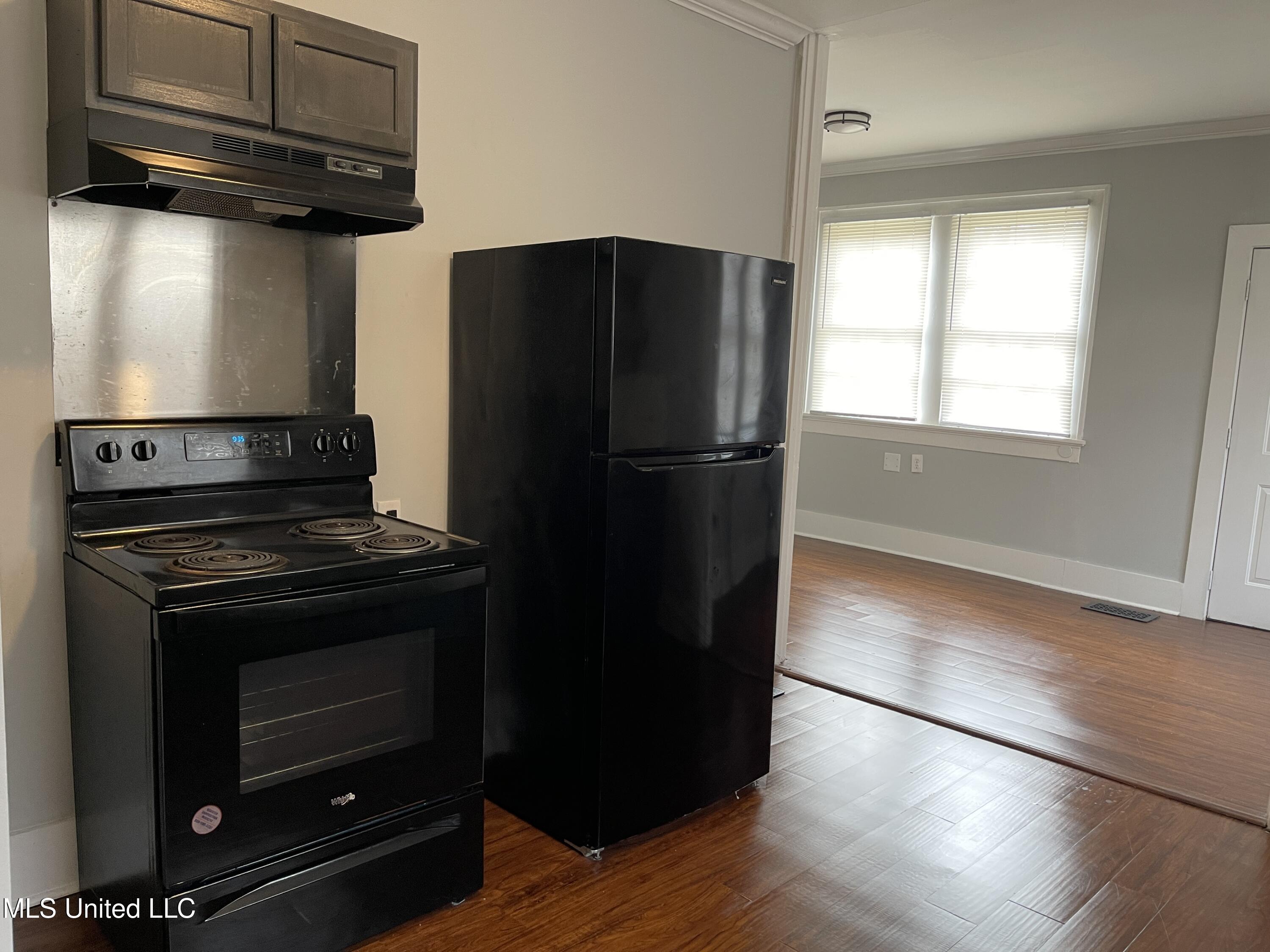 1023 Madison Street Jackson, MS 39202 - Photo 12 of 39 IMG_2045