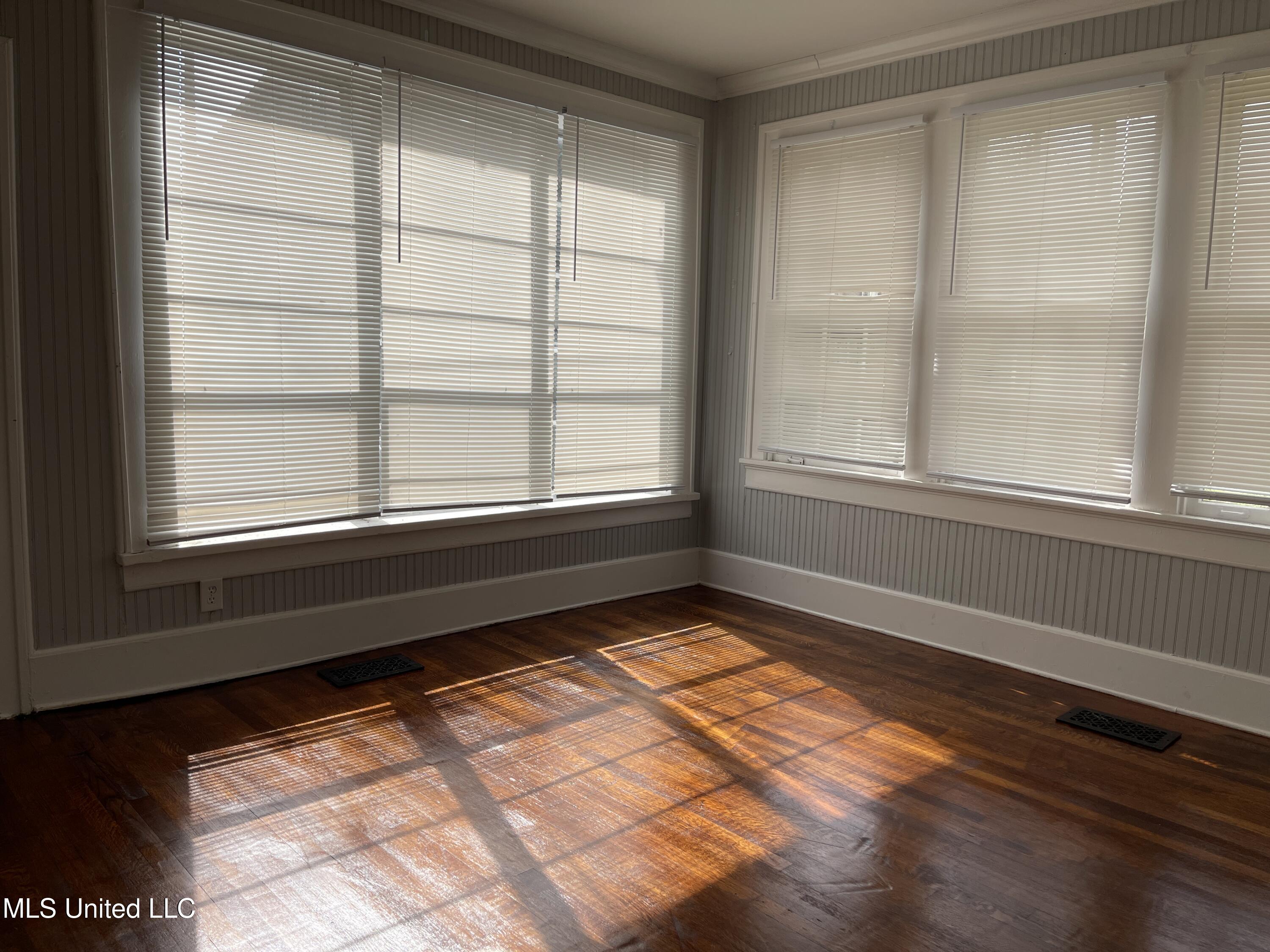 1023 Madison Street Jackson, MS 39202 - Photo 18 of 39 IMG_2055